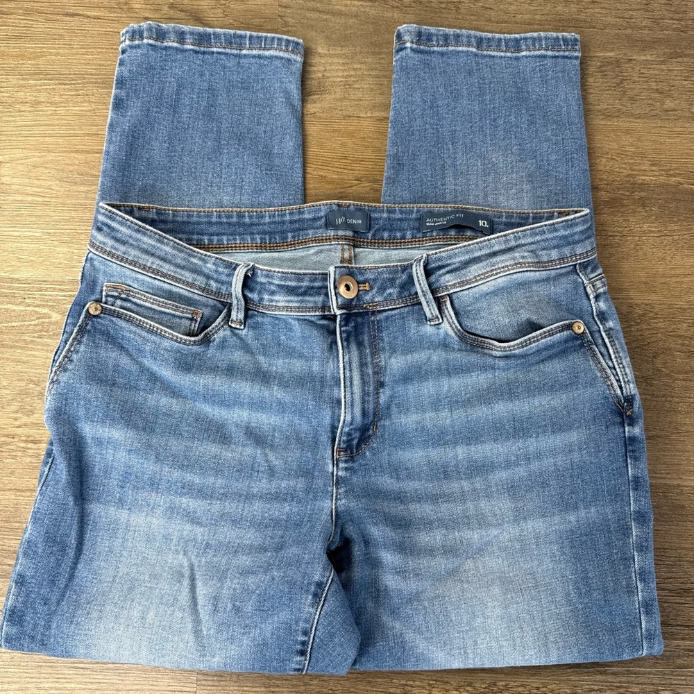 J. Jill Woemn’s Authentic Fit Slim Ankle Jeans, size 10 Petite